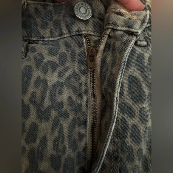HIDDEN Cheetah Stretch Jean - Picture 4 of 7